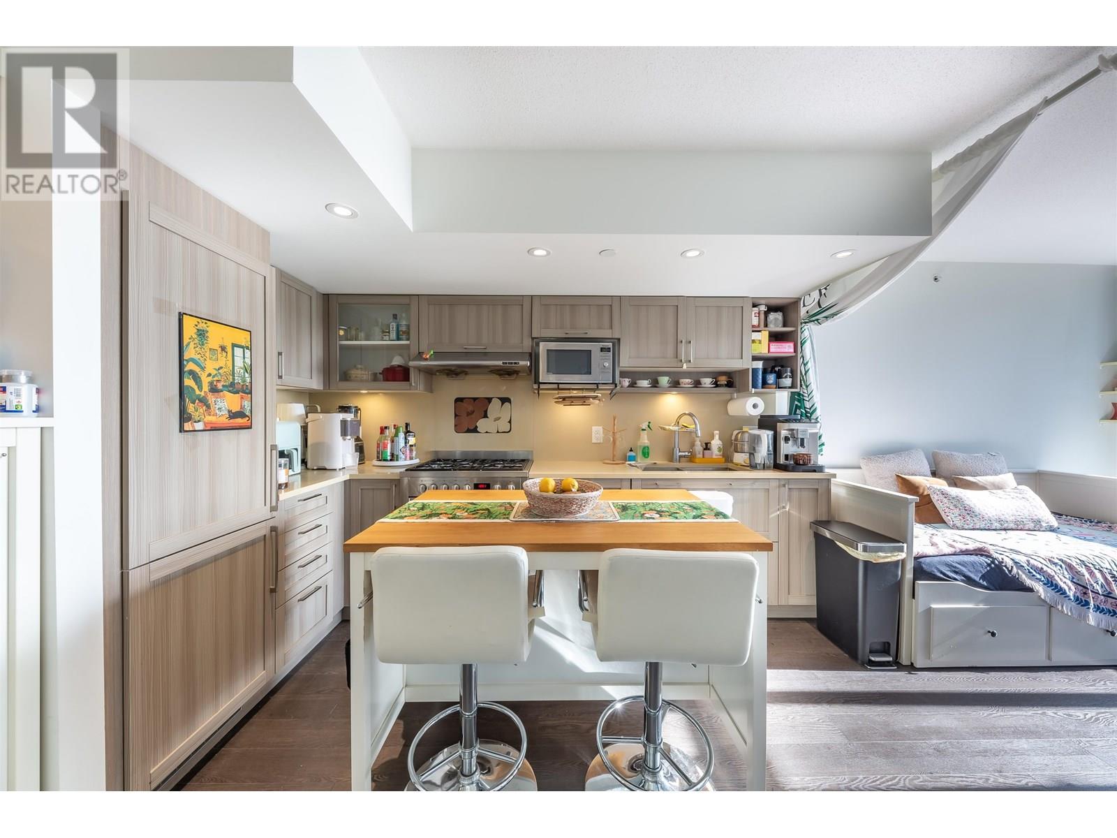 Photo 9 of 1003 5470 Ormidale Street, Vancouver BC