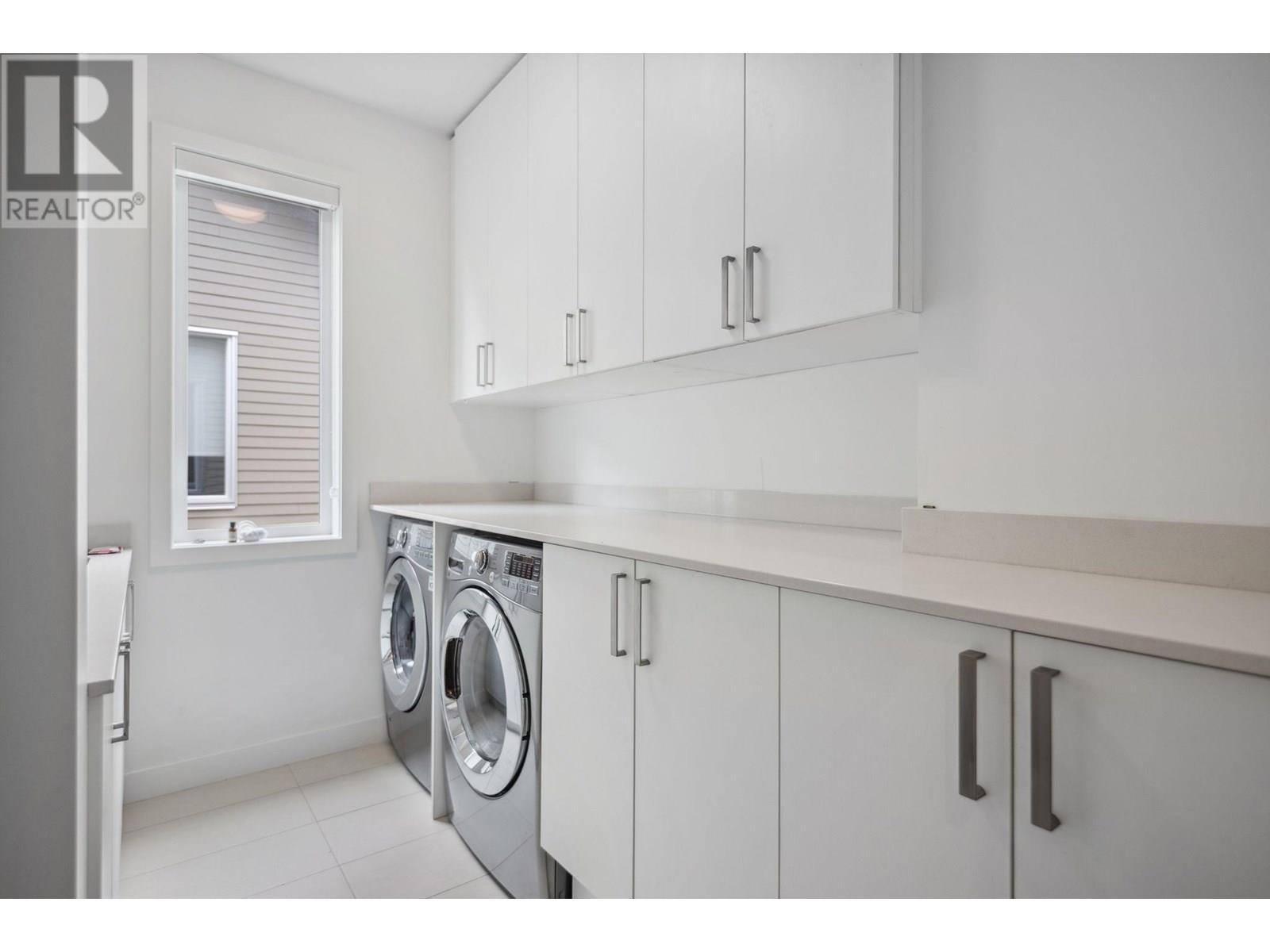 18 9055 DAYTON AVENUE, Richmond