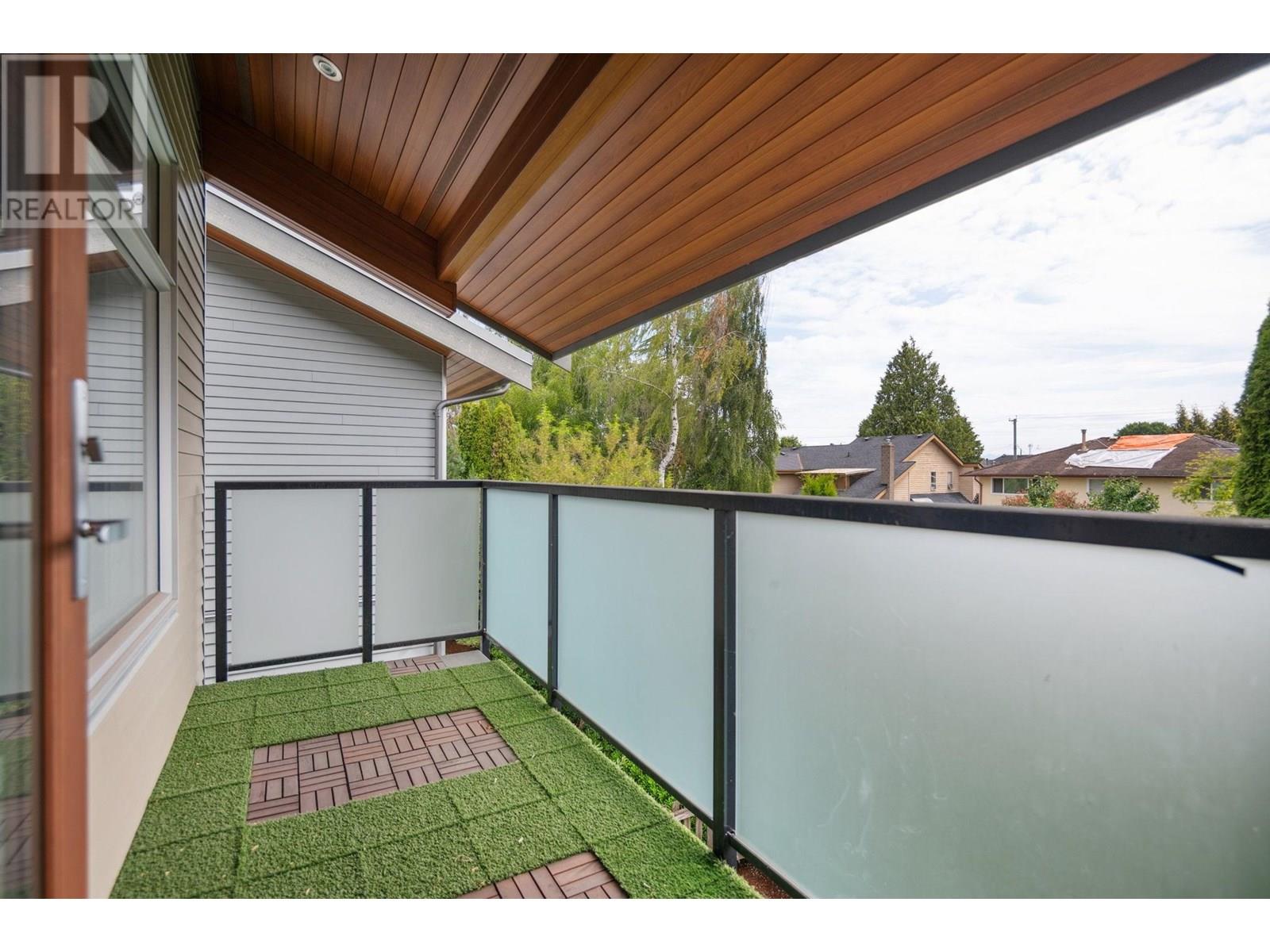 18 9055 DAYTON AVENUE, Richmond