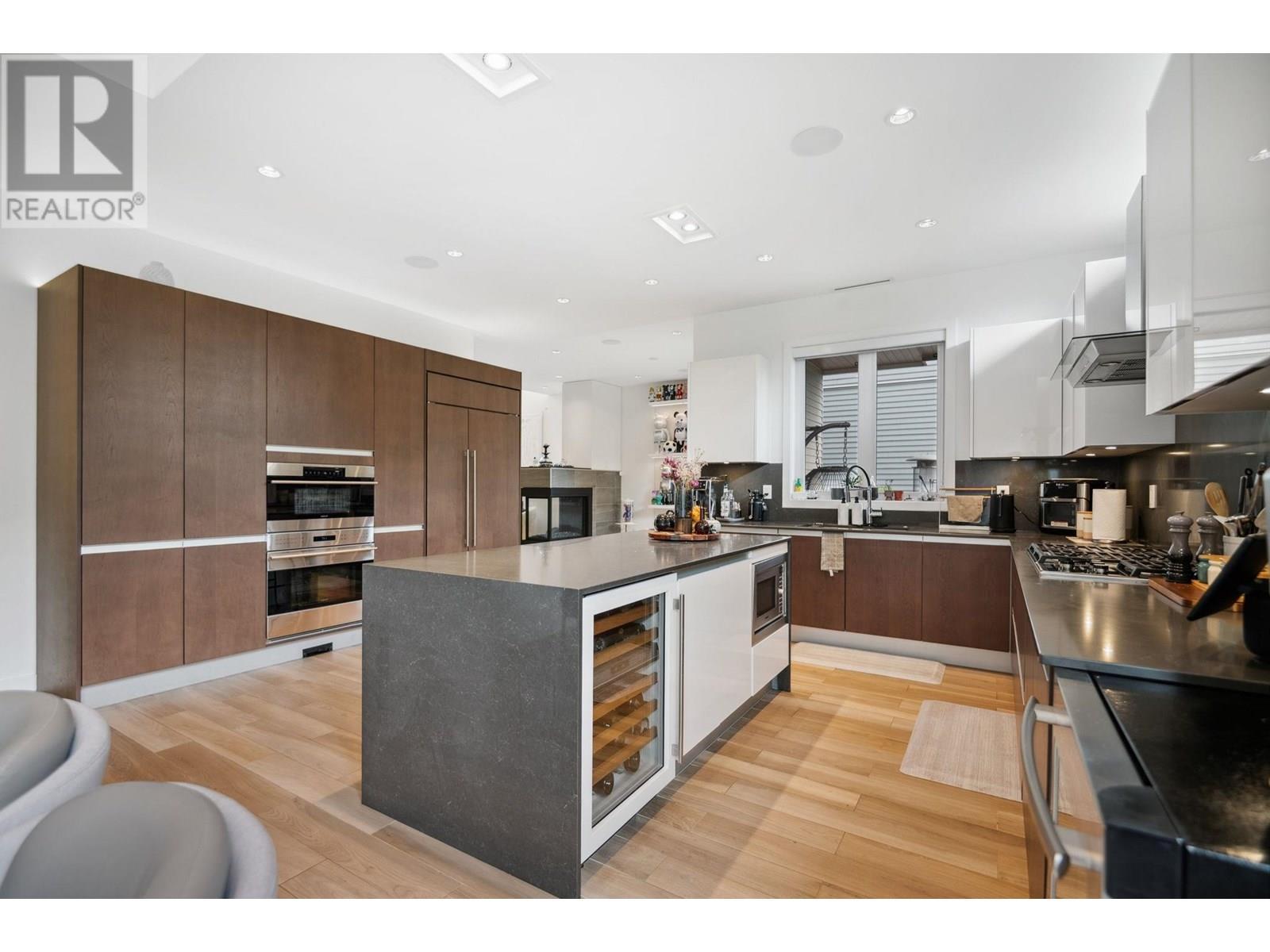 18 9055 DAYTON AVENUE, Richmond