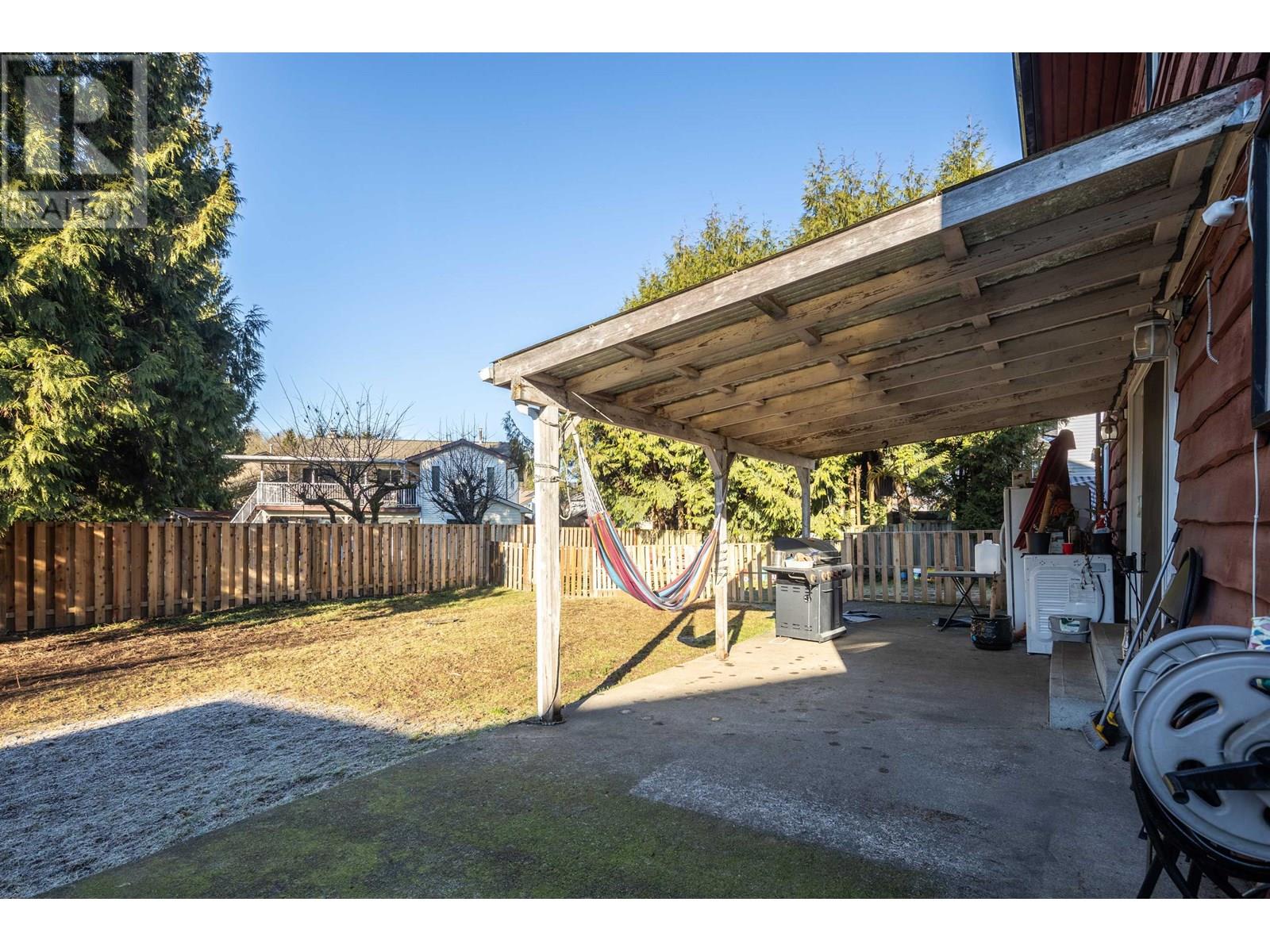 Photo 27 of 830 Irvine Street, Coquitlam BC