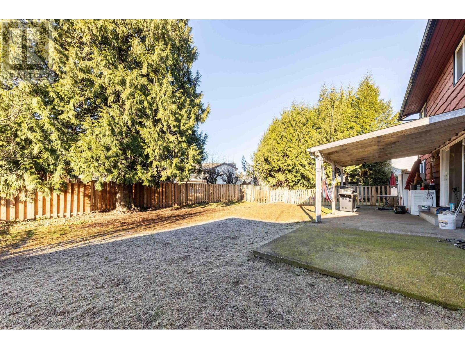 Photo 31 of 830 Irvine Street, Coquitlam BC