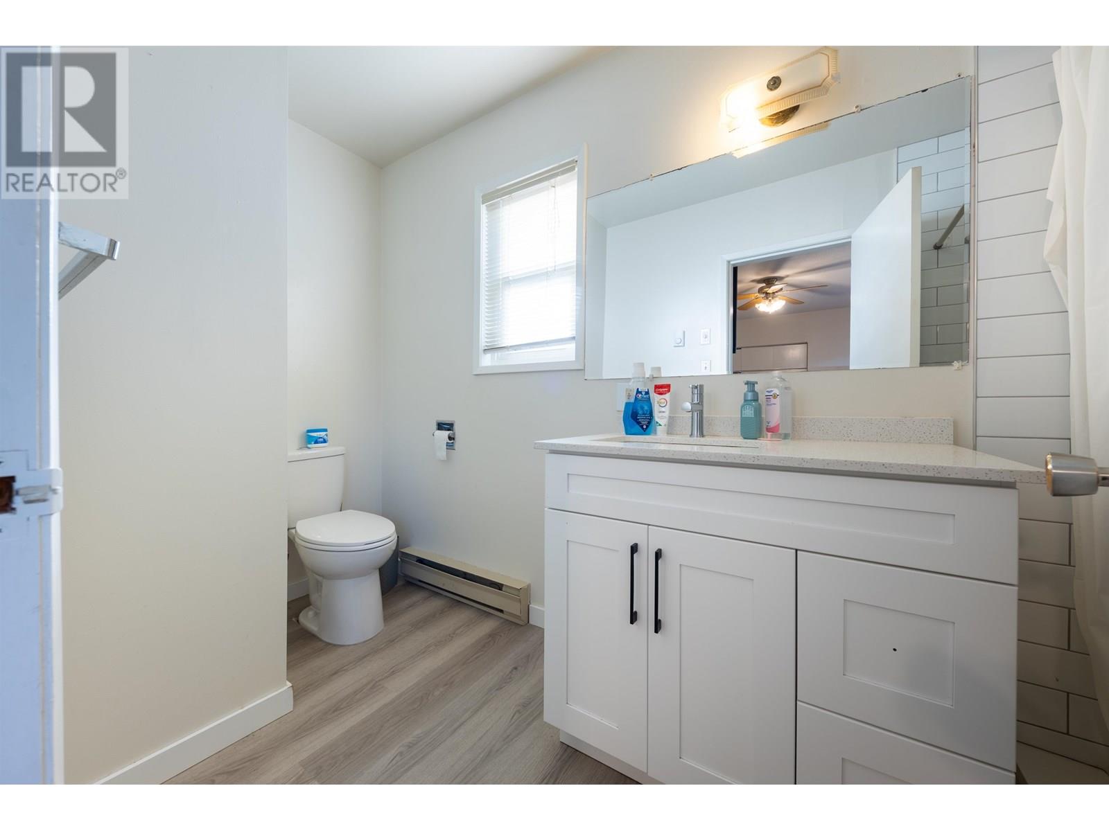 Photo 14 of 830 Irvine Street, Coquitlam BC