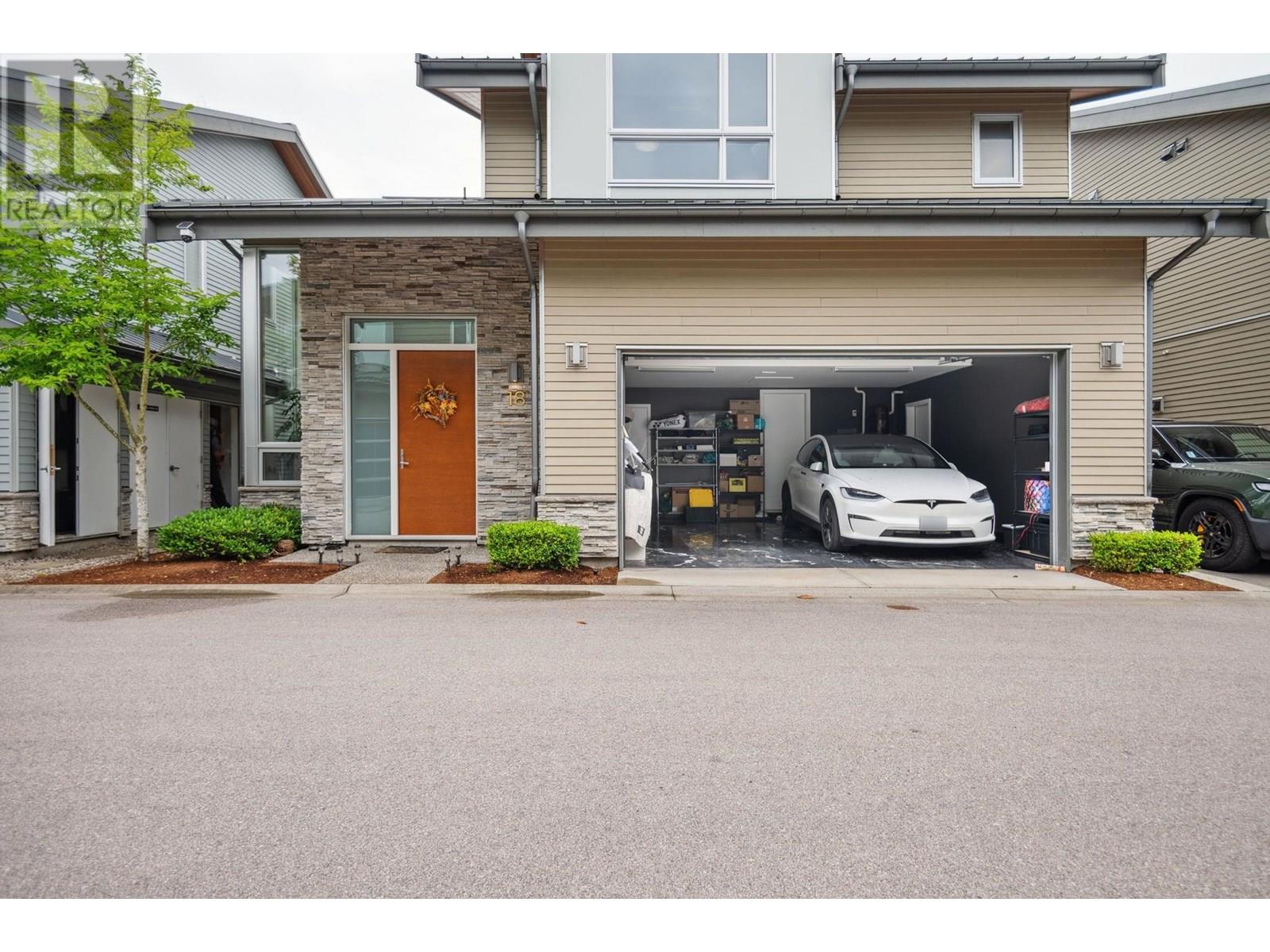 18 9055 DAYTON AVENUE, Richmond