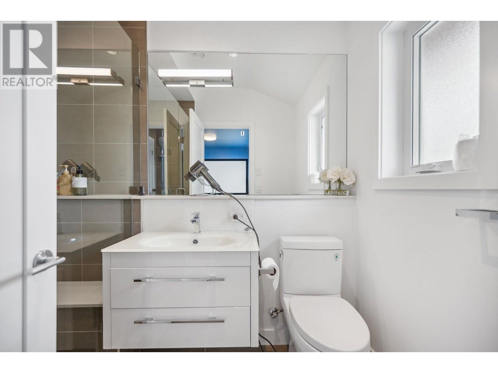 18 9055 DAYTON AVENUE, Richmond