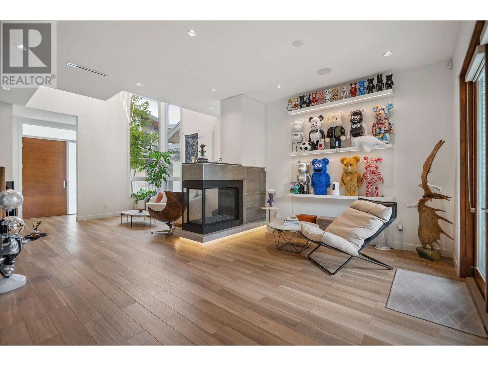 18 9055 DAYTON AVENUE, Richmond