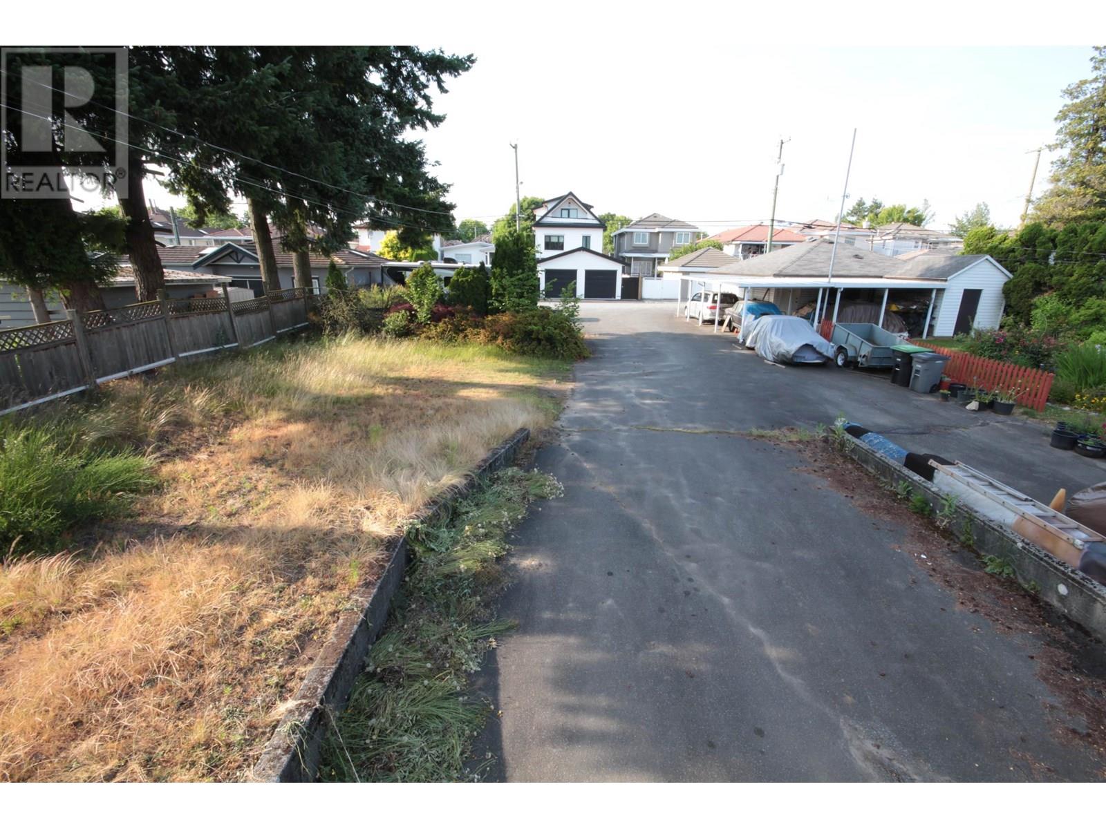 2235 E 49TH AVENUE, Vancouver