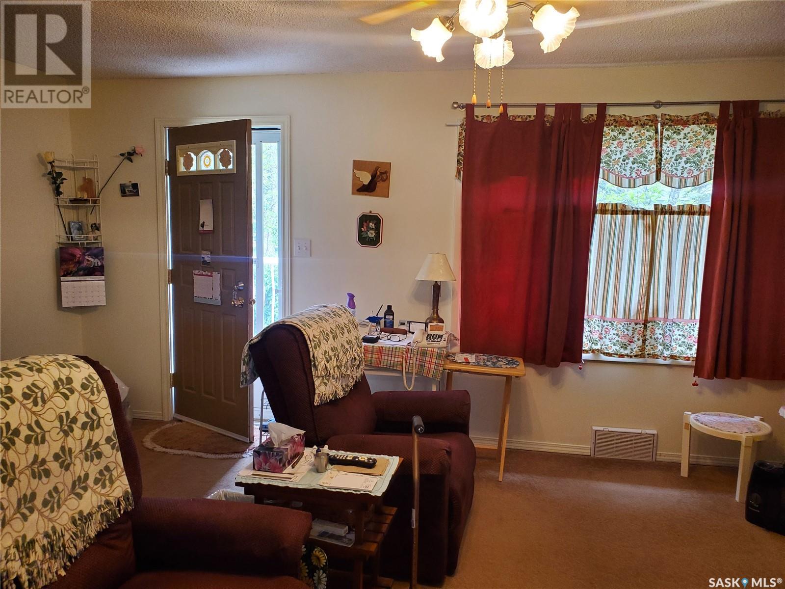 Photo 10 of 3160 Rutland Avenue, Gull Lake SK