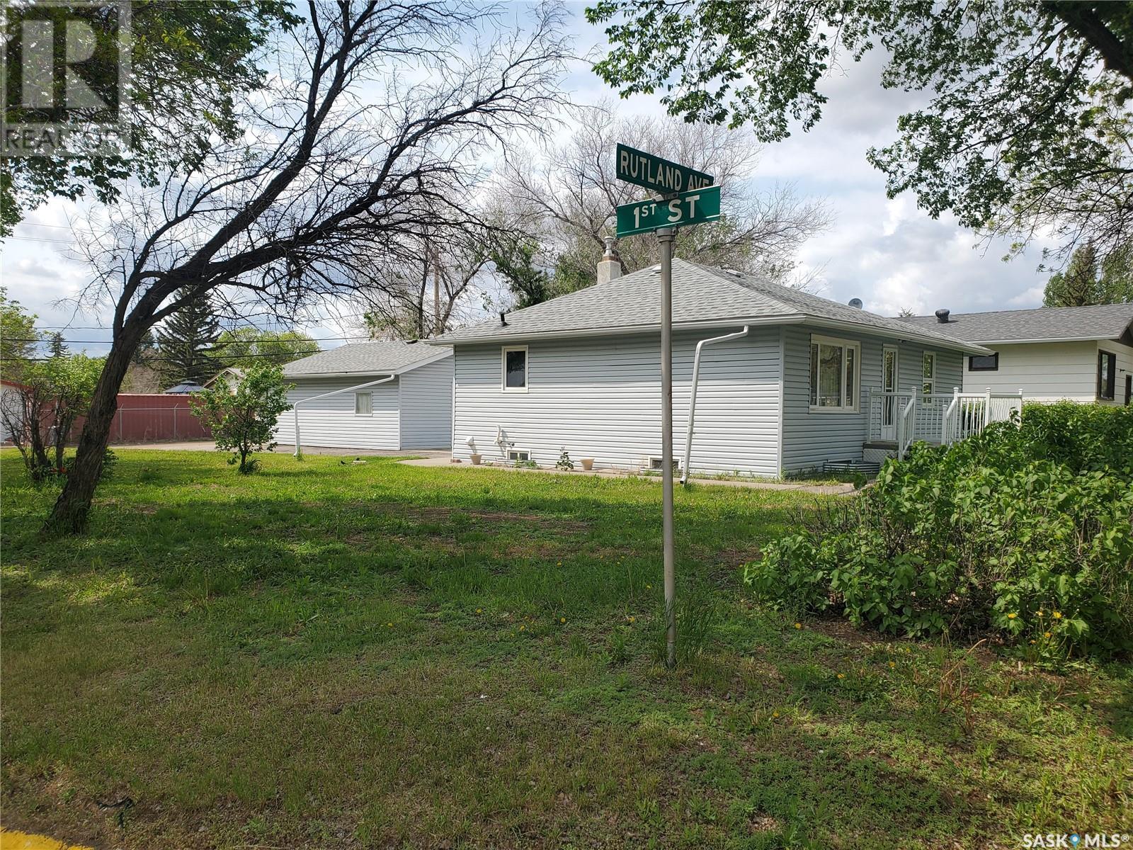 Photo 23 of 3160 Rutland Avenue, Gull Lake SK