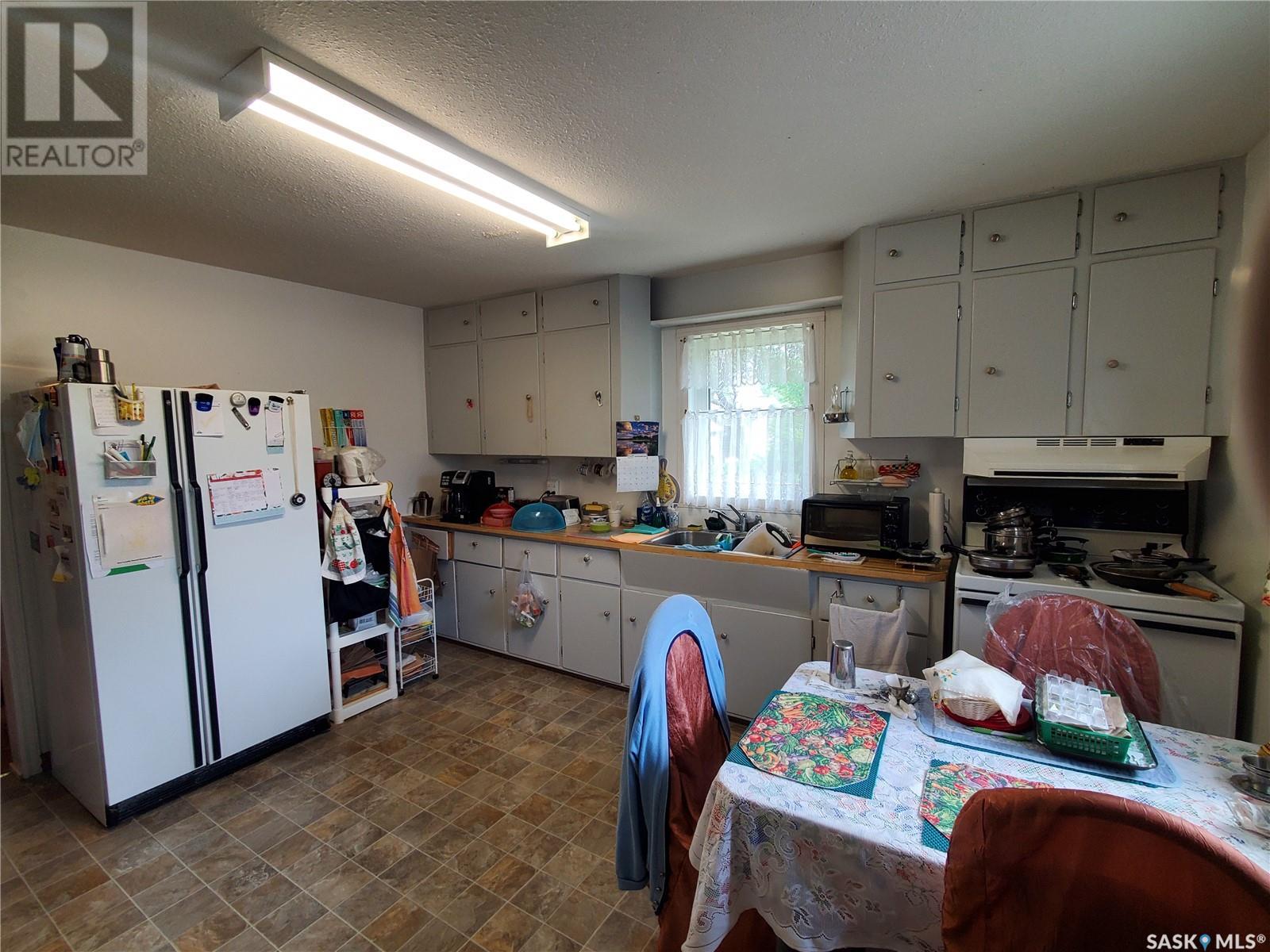 Photo 5 of 3160 Rutland Avenue, Gull Lake SK