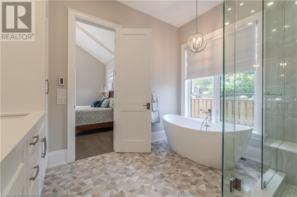 Photo 21 of 160 White Pines Drive, Burlington ON