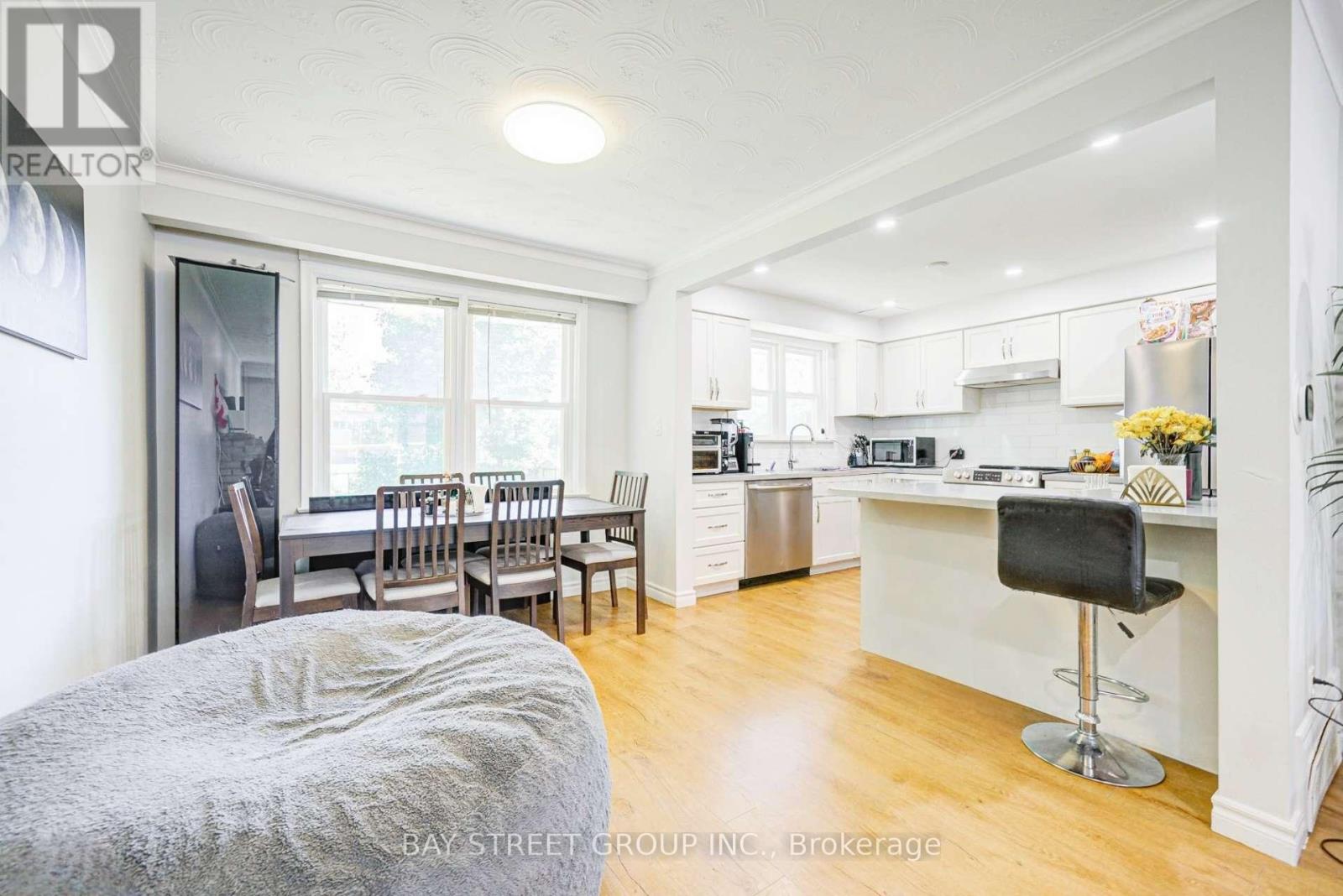 Photo 12 of 125 Connaught Avenue, Toronto ON