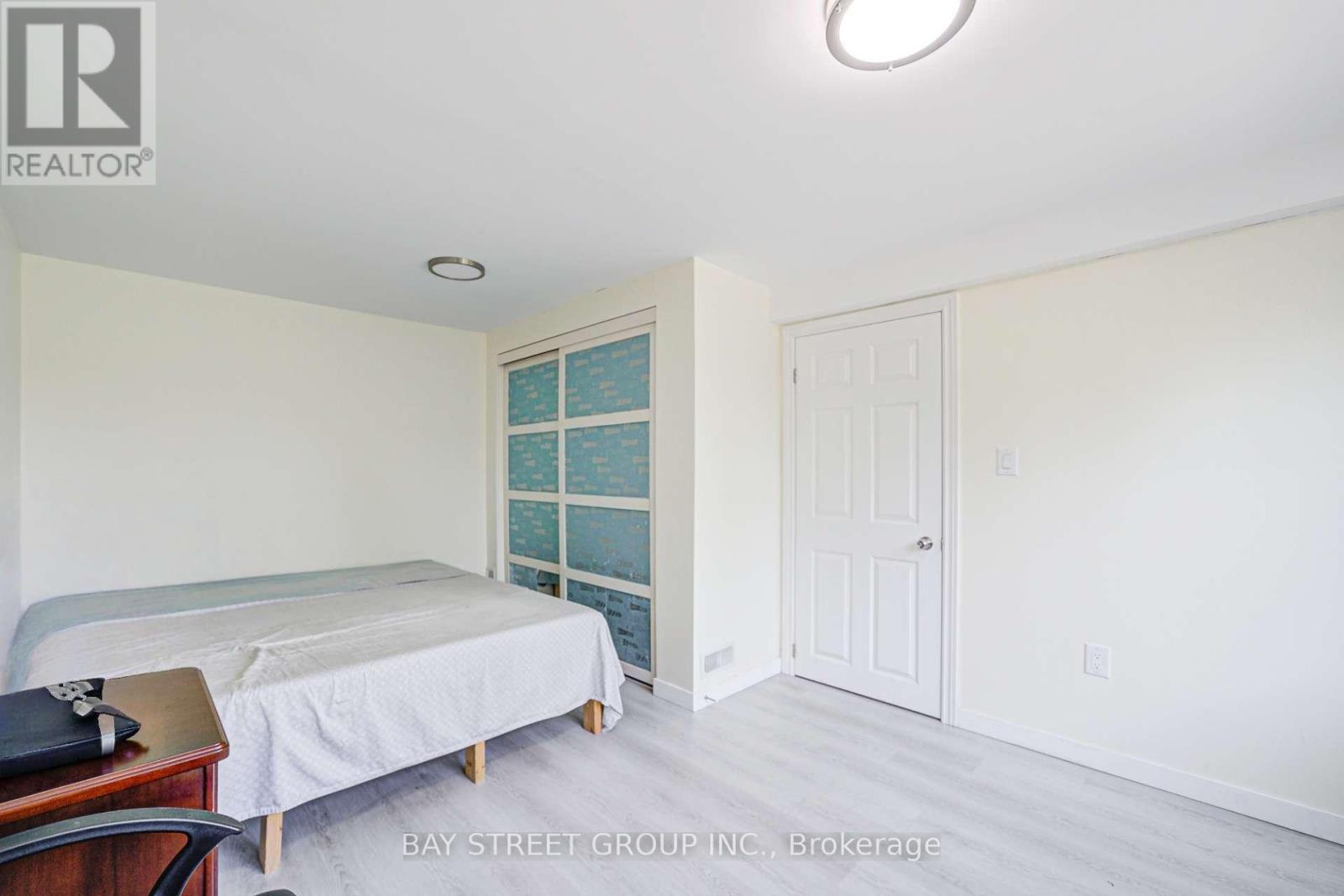 Photo 27 of 125 Connaught Avenue, Toronto ON