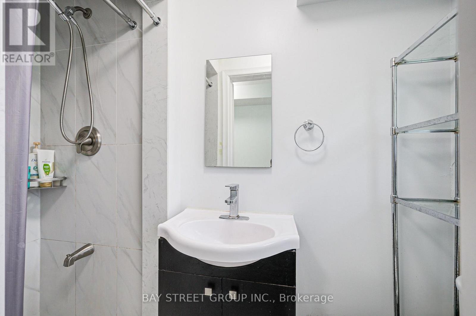 Photo 35 of 125 Connaught Avenue, Toronto ON