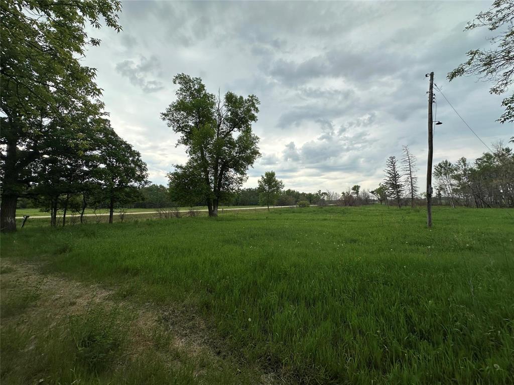 Photo 4 of 90122 32 E Road, Libau MB