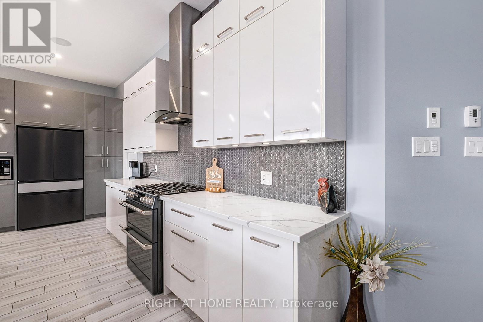 Photo 8 of 1073 Diamond Street, Clarencerockland ON