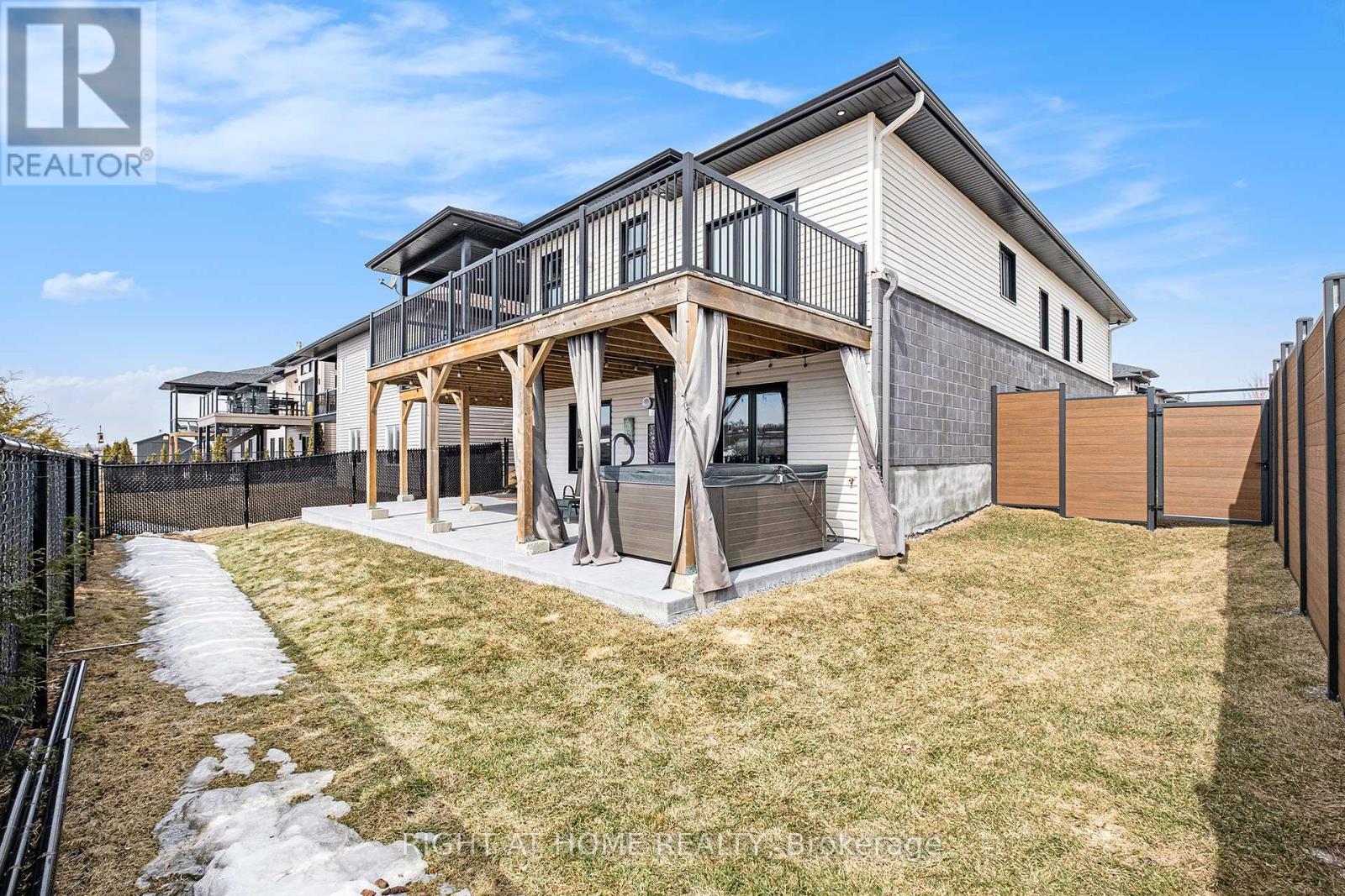 Photo 24 of 1073 Diamond Street, Clarencerockland ON