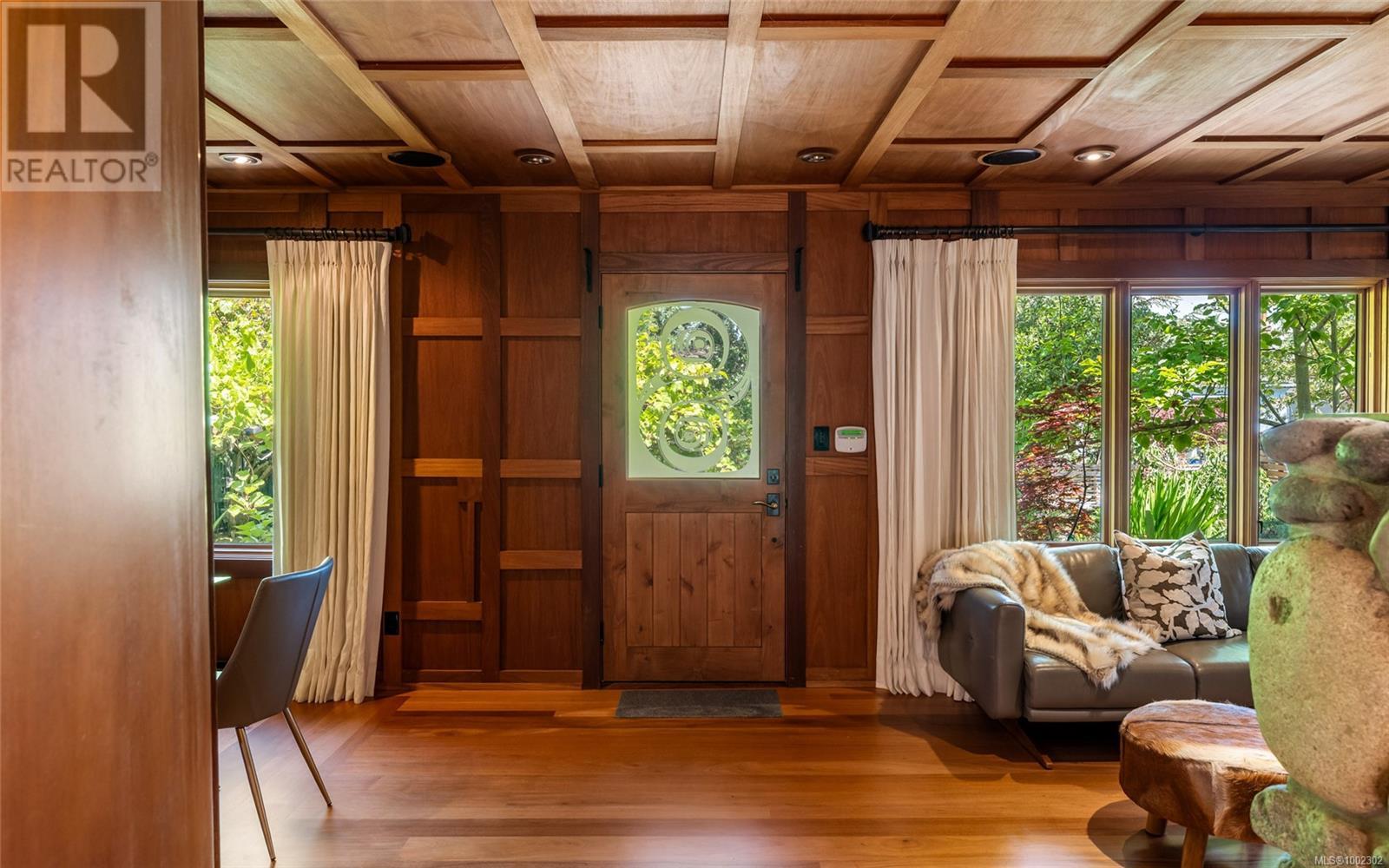 Photo 12 of 752 Monterey Ave, Oak Bay BC