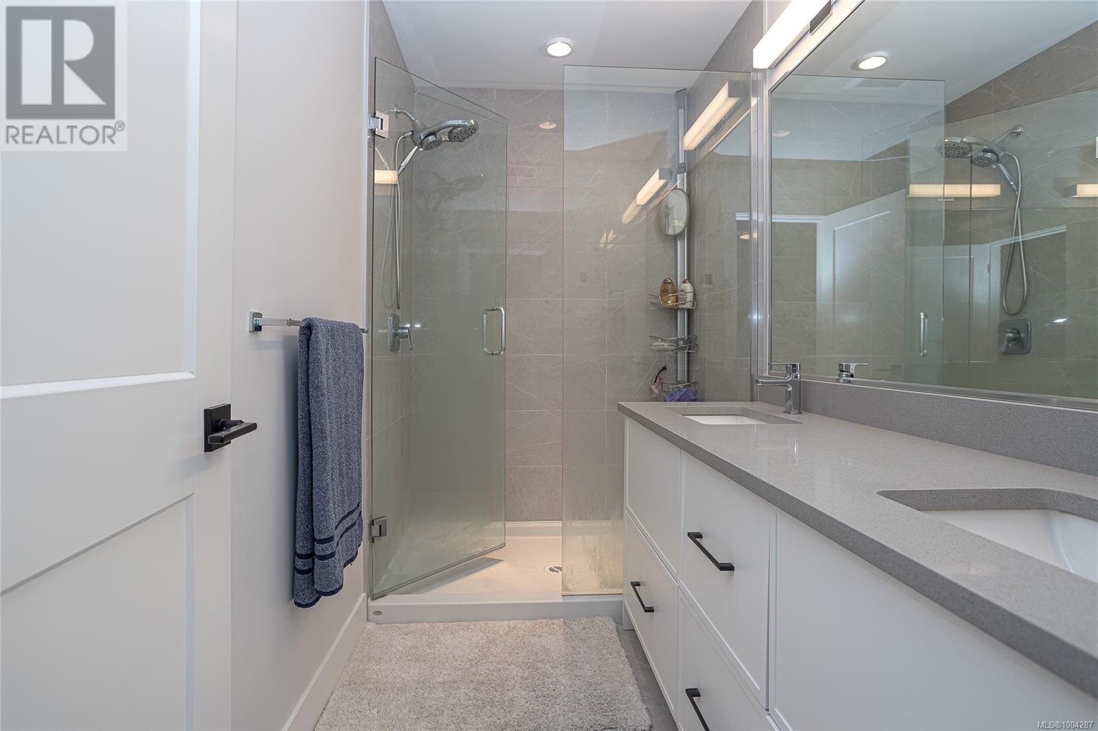  1212 Moonstone Loop, Langford