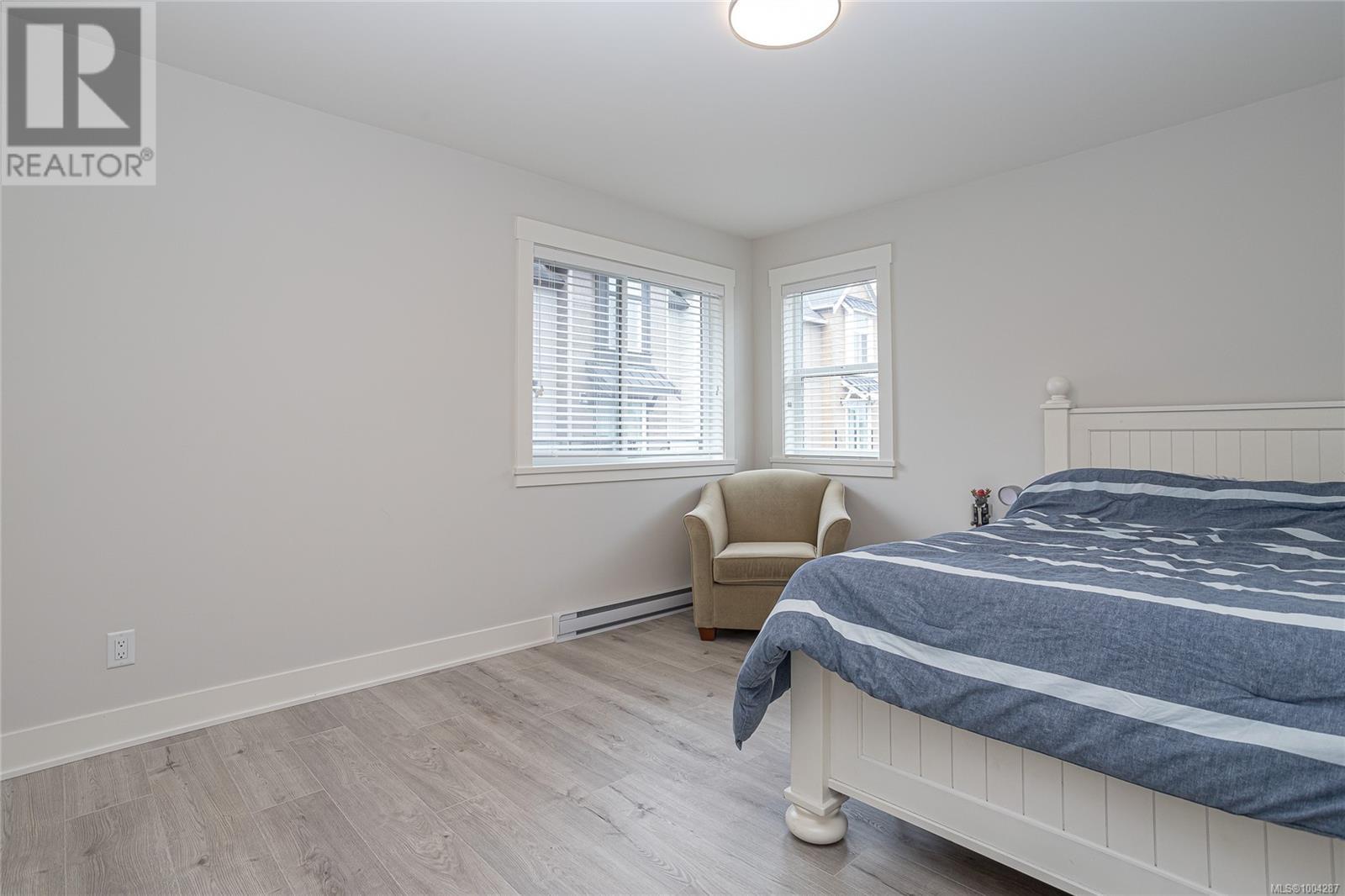  1212 Moonstone Loop, Langford