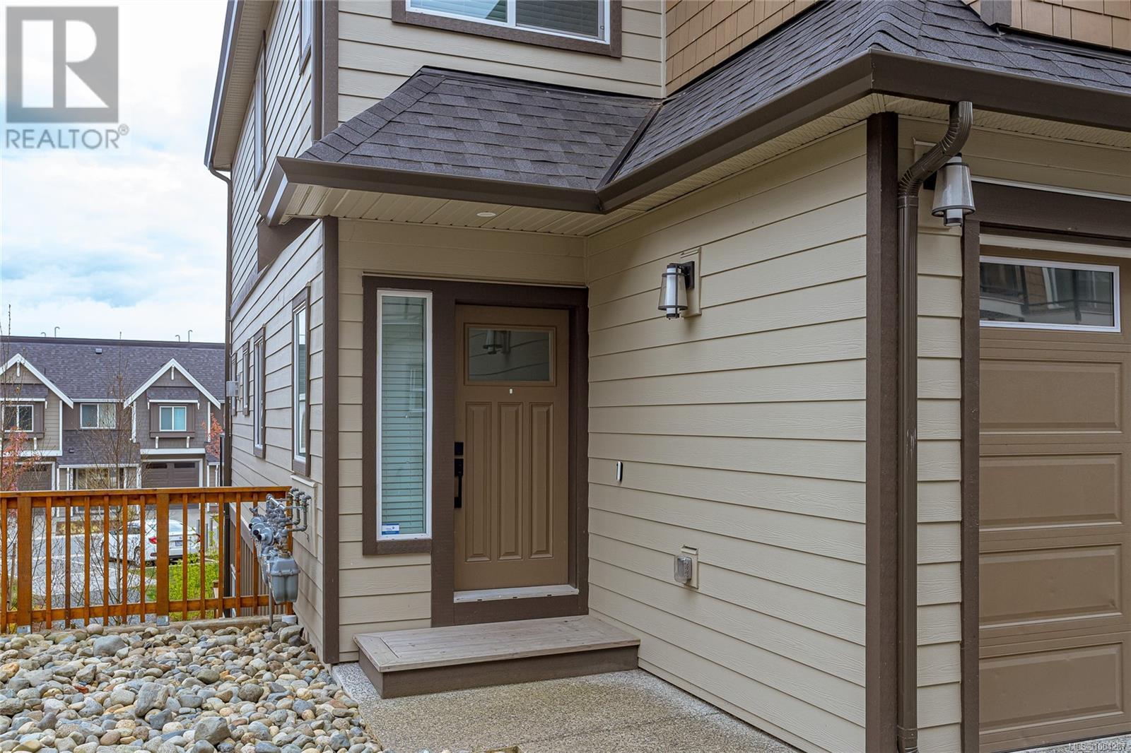  1212 Moonstone Loop, Langford