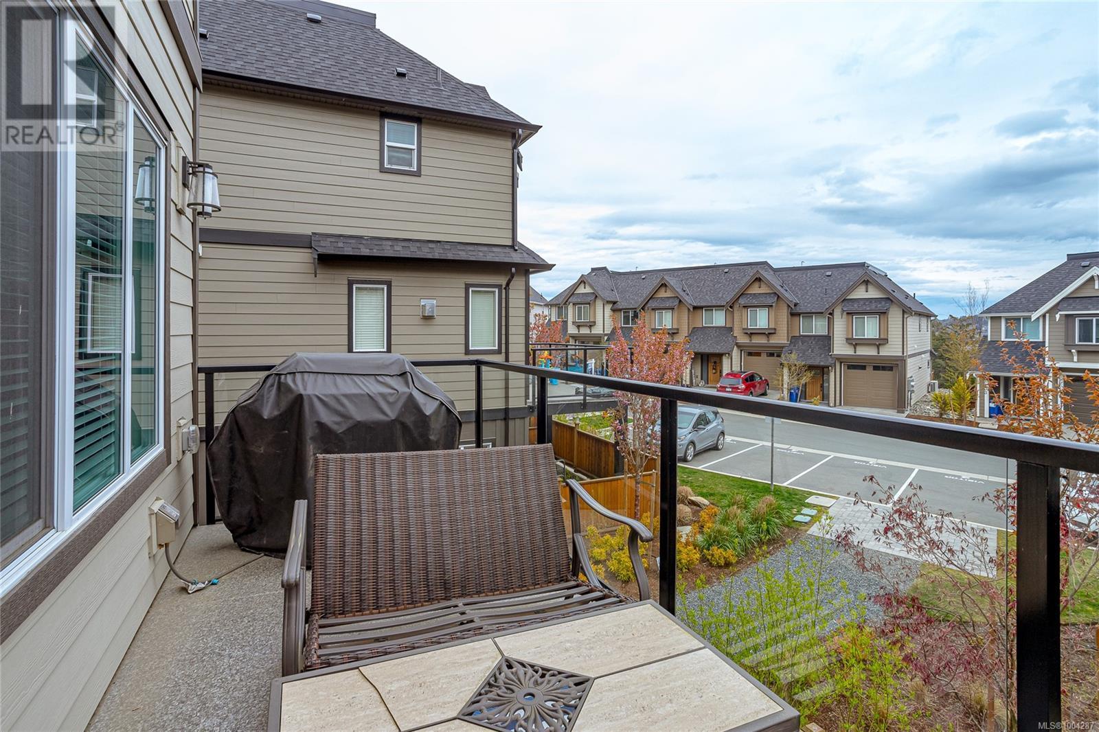  1212 Moonstone Loop, Langford