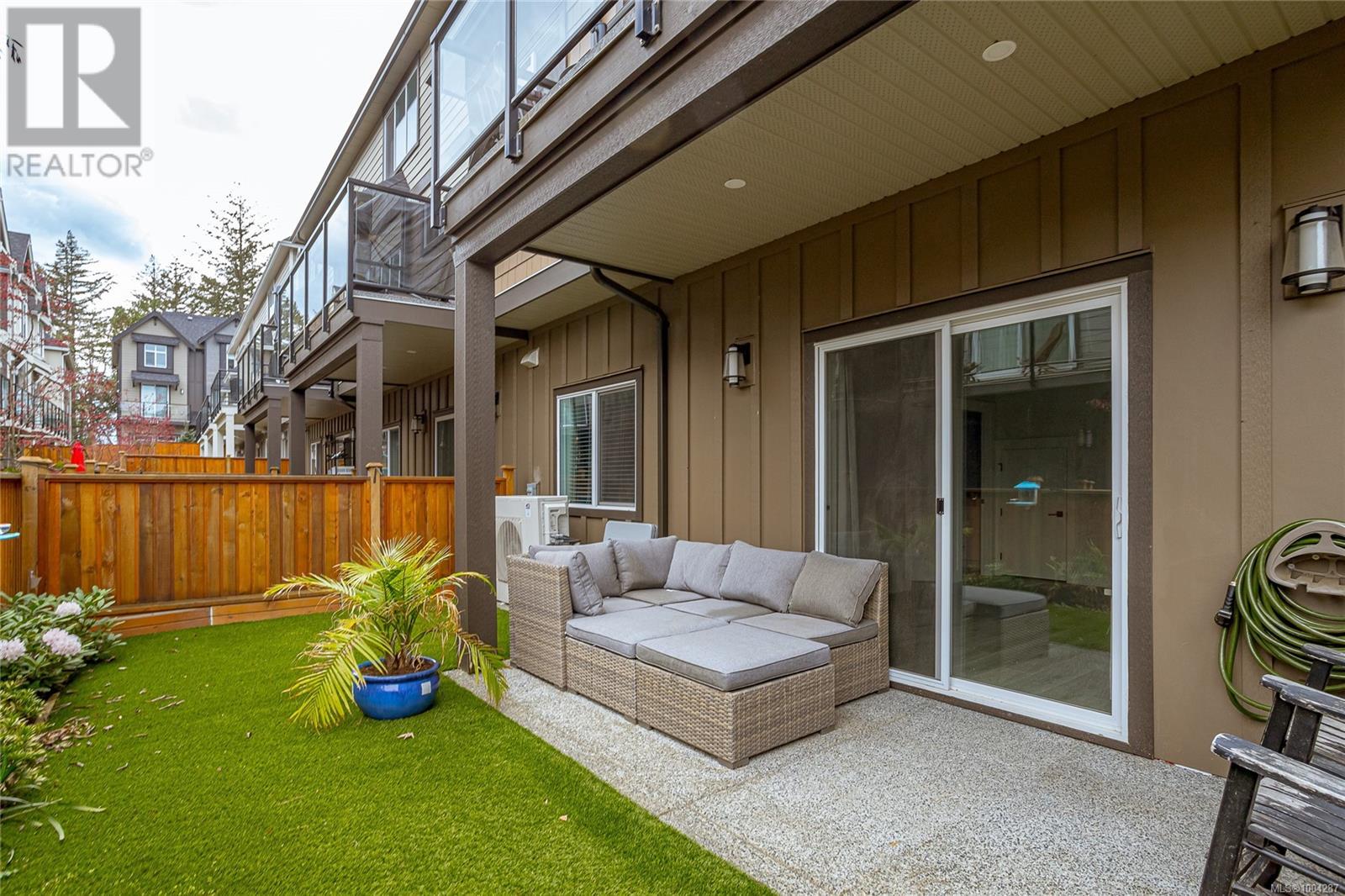  1212 Moonstone Loop, Langford