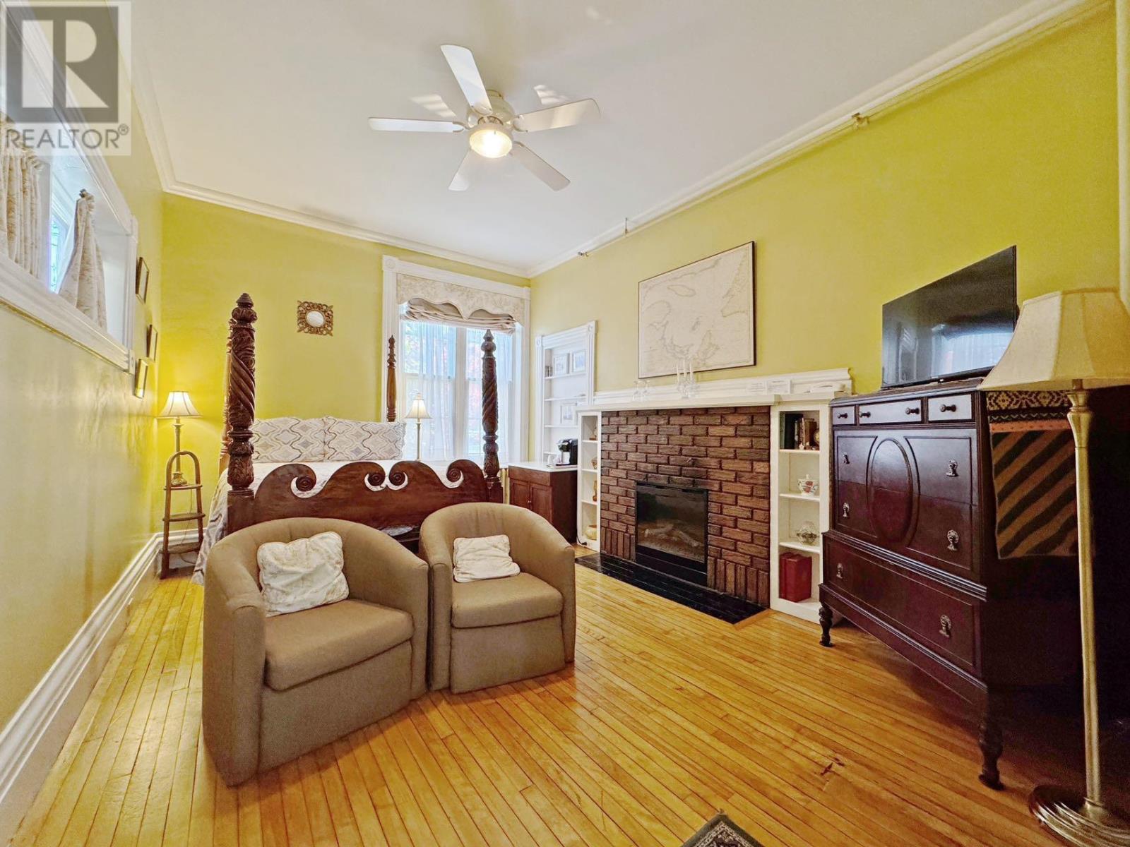 Photo 17 of 49 51 Fitzroy Street, Charlottetown PE