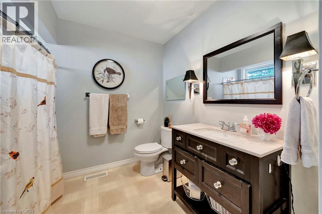 Photo 24 of 152 San Pedro Drive, Hamilton ON