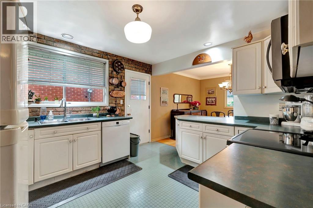 Photo 39 of 152 San Pedro Drive, Hamilton ON