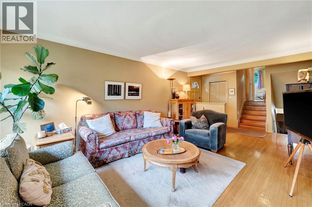 Photo 14 of 152 San Pedro Drive, Hamilton ON