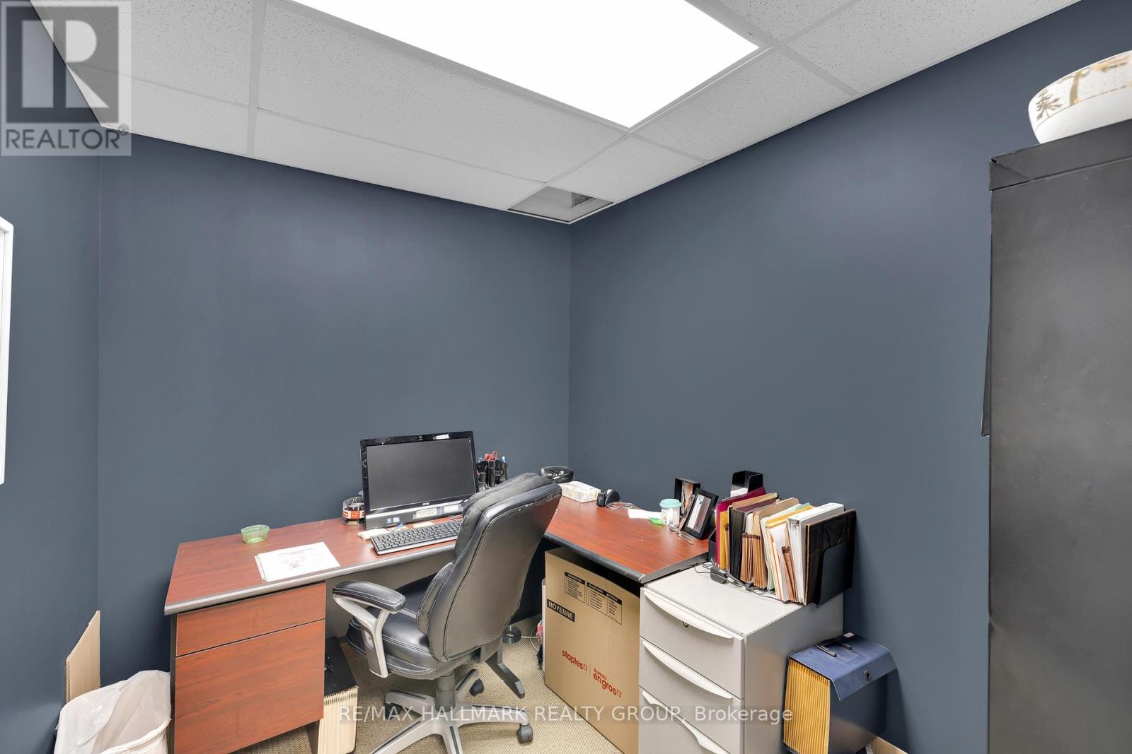 https://ddfcdn.realtor.ca/listing/TS638863538479630000/reb76/highres/5/x12241295_12.jpg