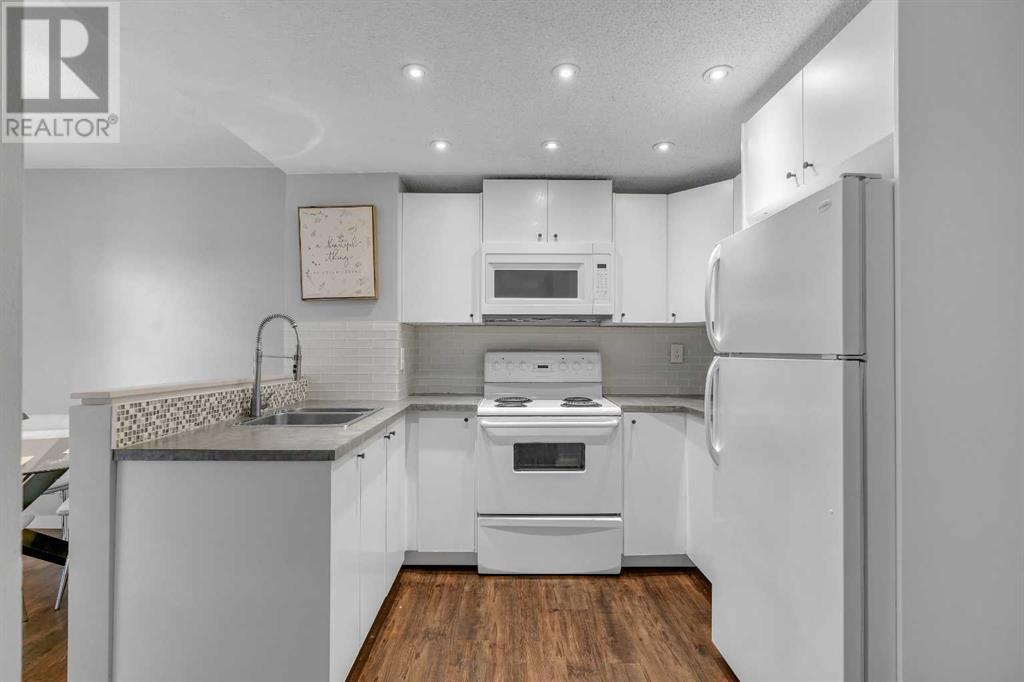 Single Family House for Sale in    Street NW Thorncliffe Calgary 