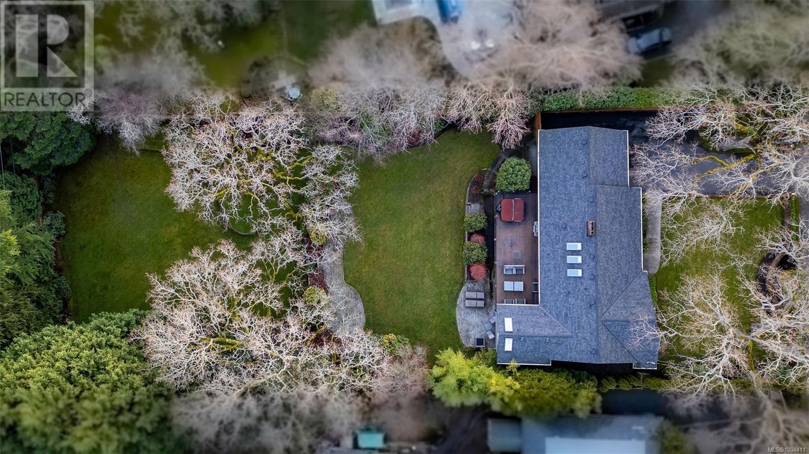 Photo 56 of 3465 Cadboro Bay Rd, Oak Bay BC