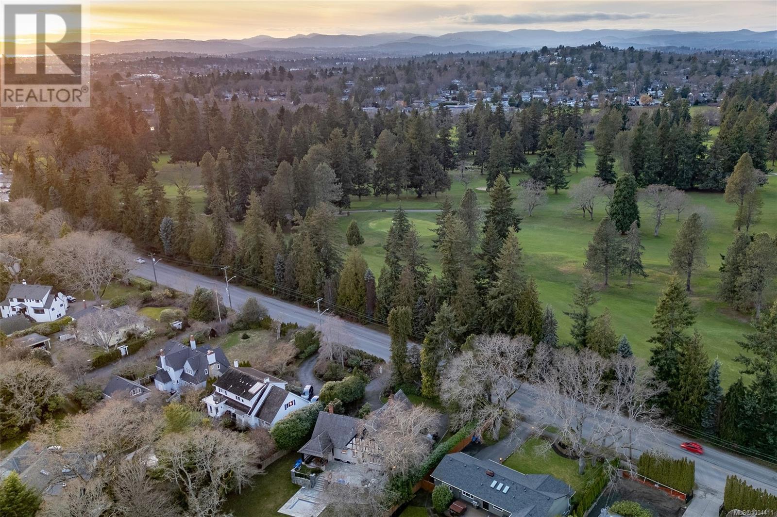 Photo 58 of 3465 Cadboro Bay Rd, Oak Bay BC