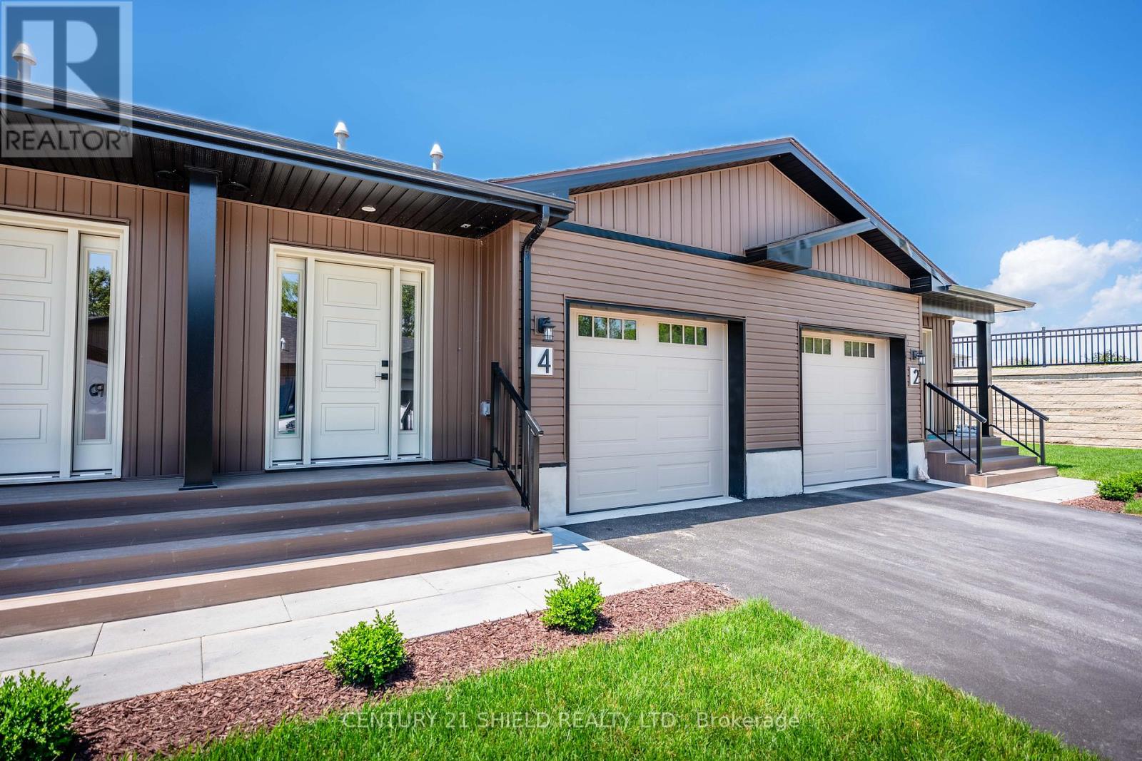 Photo 2 of 4 Erindale Lane, South Stormont ON