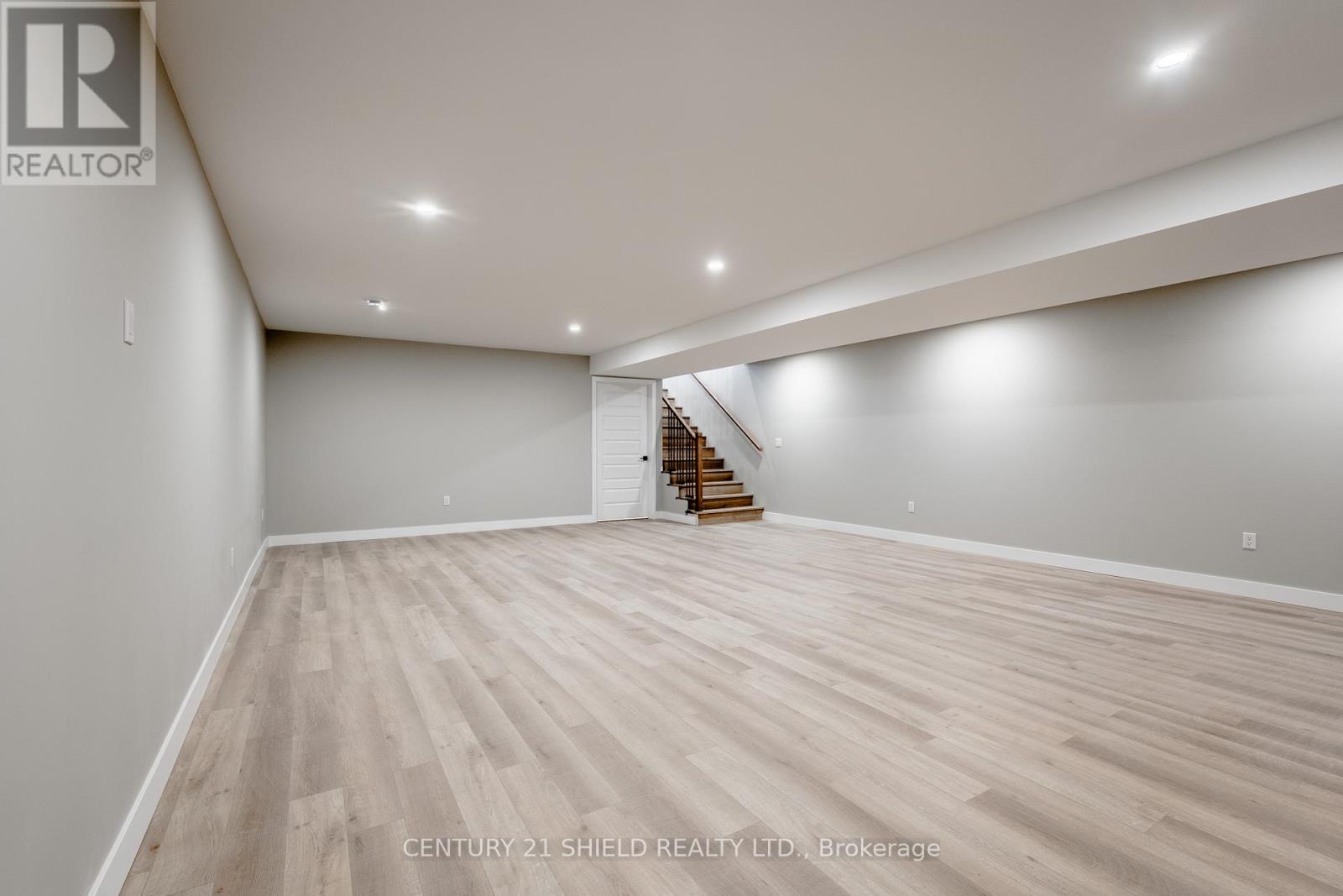 Photo 32 of 4 Erindale Lane, South Stormont ON