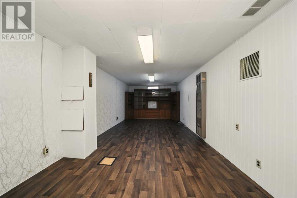 Single Family House Bungalow for Sale in   Street Mountview Red Deer 