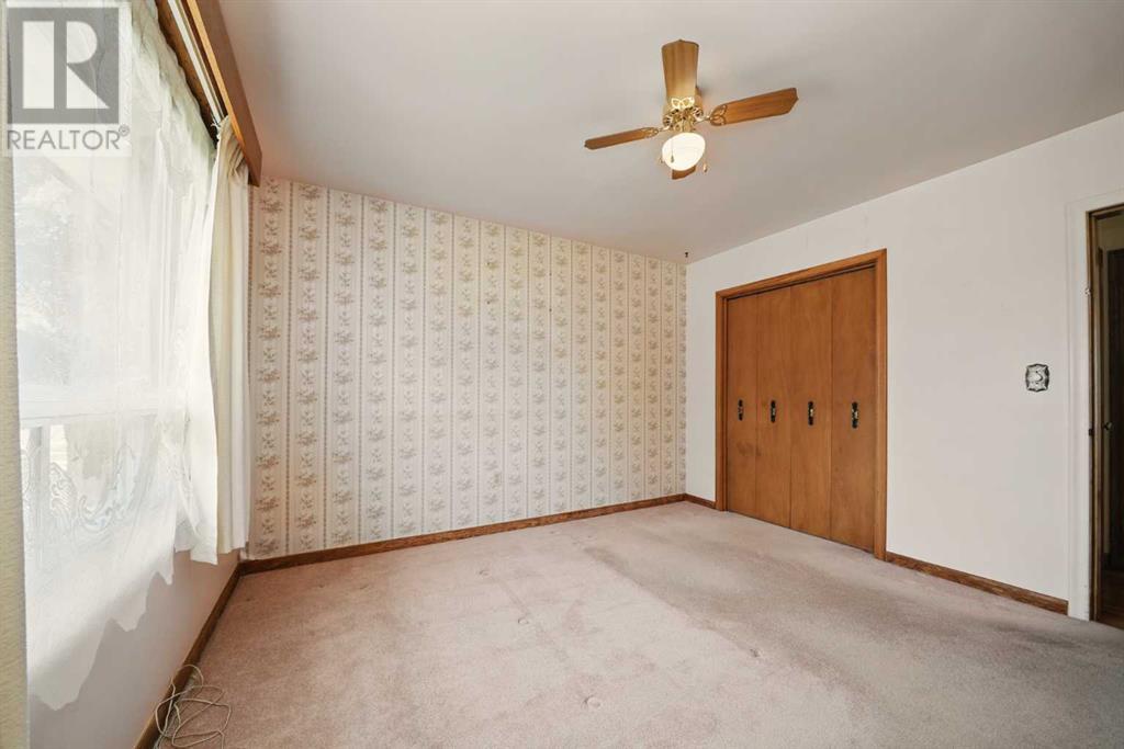 Single Family House Bungalow for Sale in   Street Mountview Red Deer 