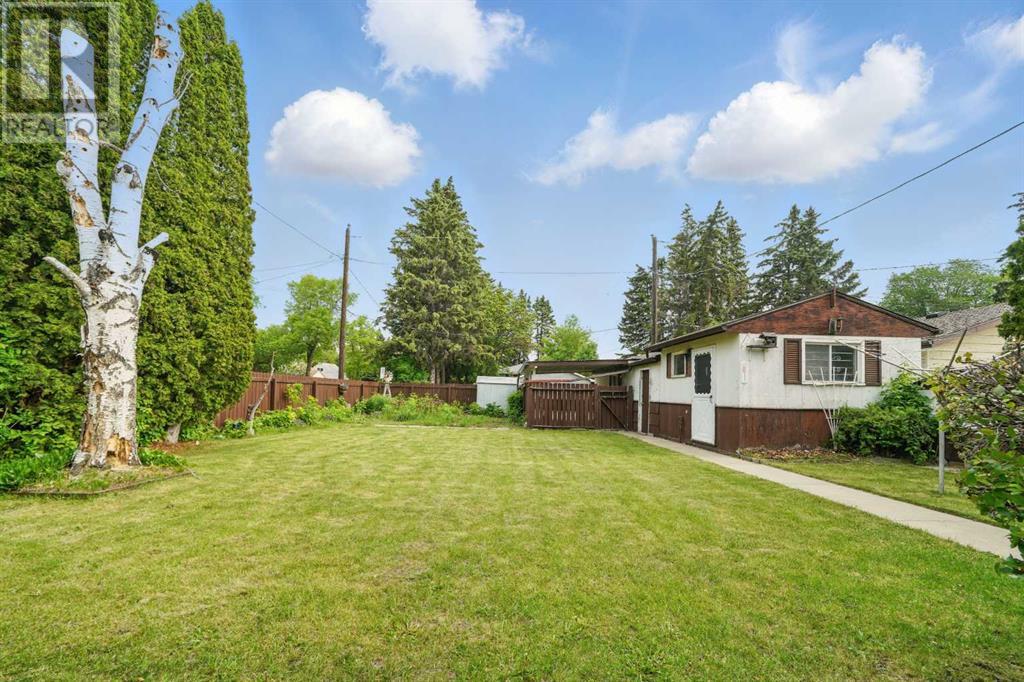 Single Family House Bungalow for Sale in   Street Mountview Red Deer 