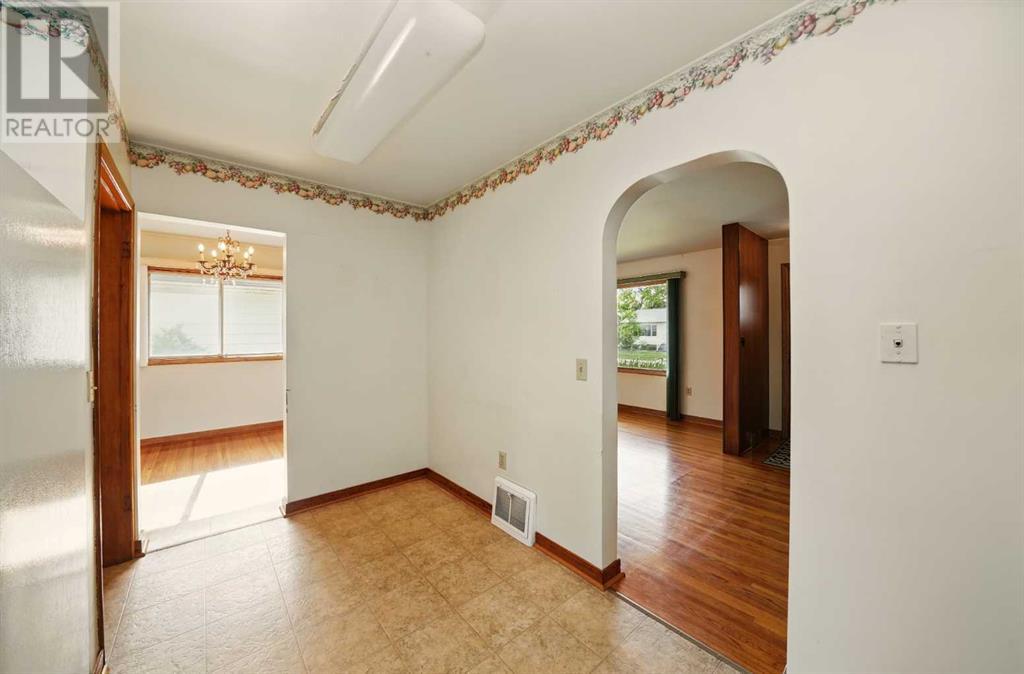 Single Family House Bungalow for Sale in   Street Mountview Red Deer 