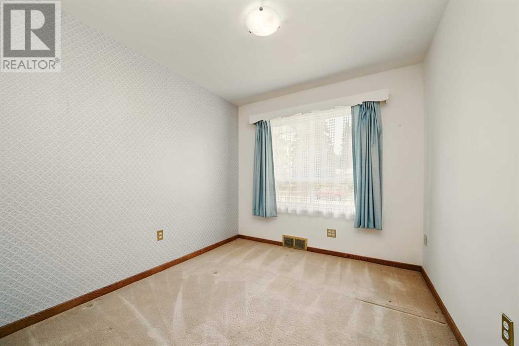 Single Family House Bungalow for Sale in   Street Mountview Red Deer 
