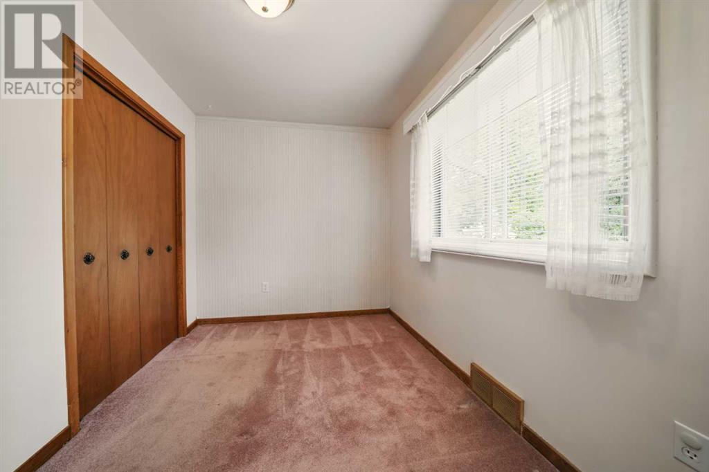 Single Family House Bungalow for Sale in   Street Mountview Red Deer 
