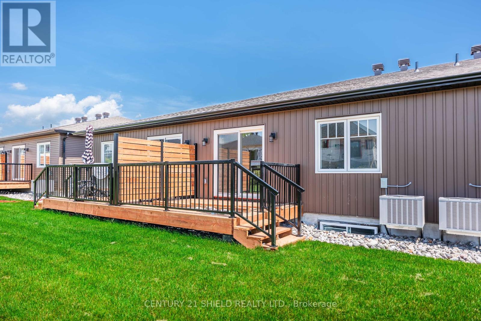 Photo 40 of 6 Erindale Lane, South Stormont ON