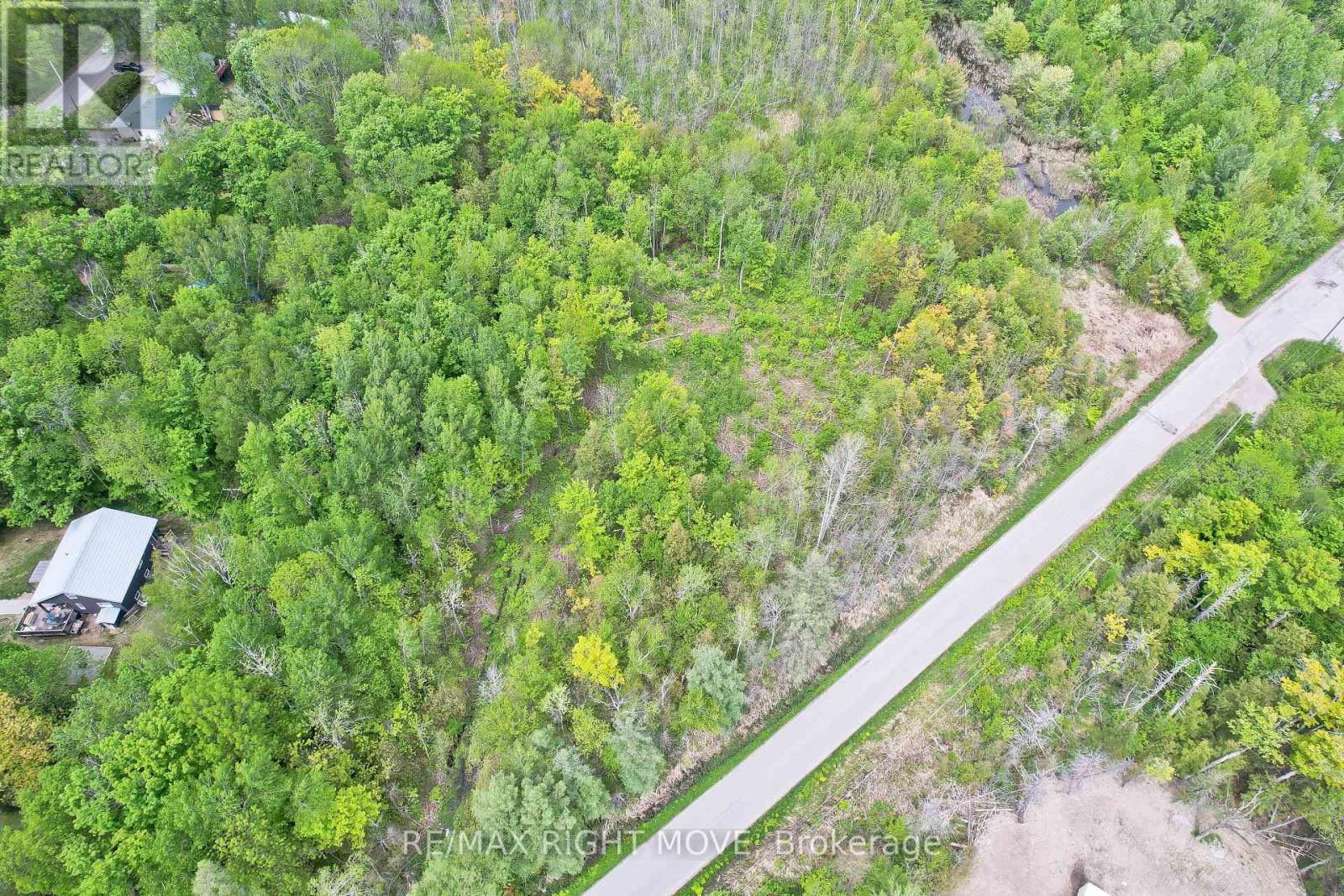 Photo 8 of 1382 Wilson Point Road, Severn ON
