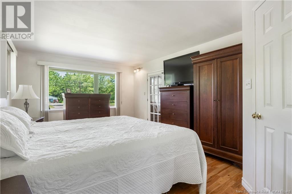 9540 MAIN STREET - 23