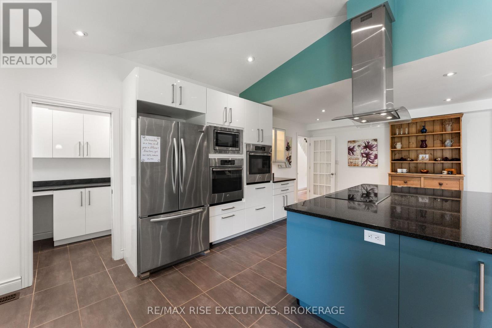 Photo 12 of 115 Fairway Hill Crescent, Kingston ON