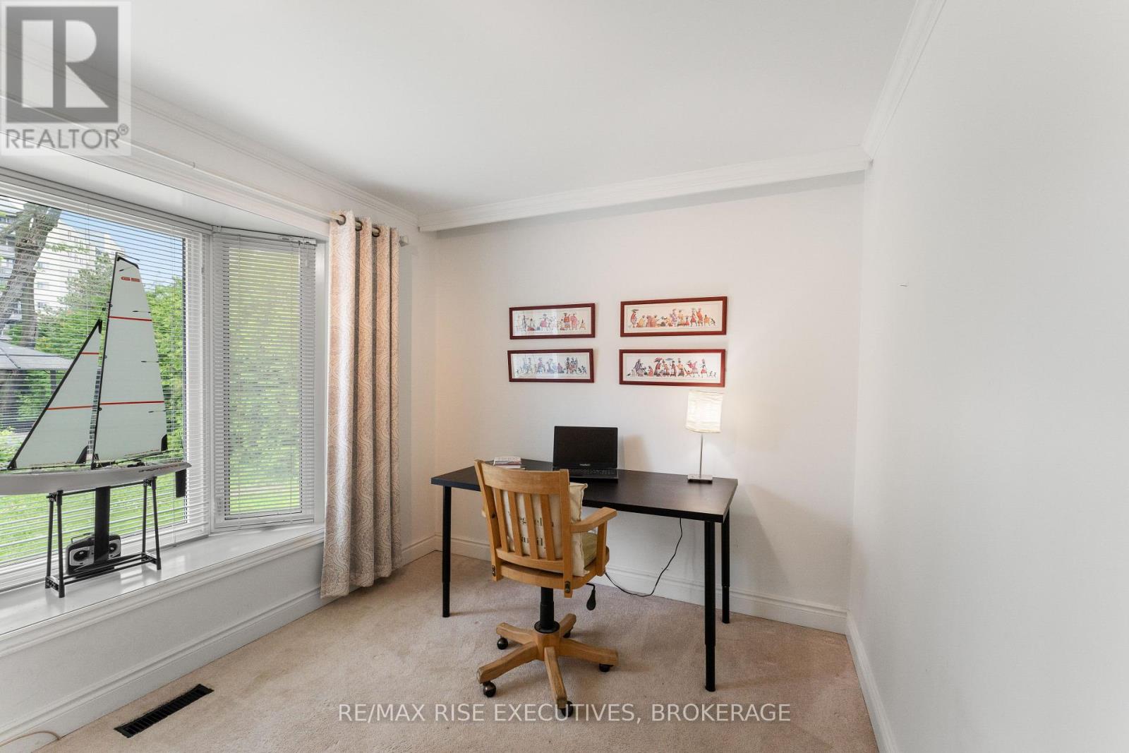 Photo 17 of 115 Fairway Hill Crescent, Kingston ON