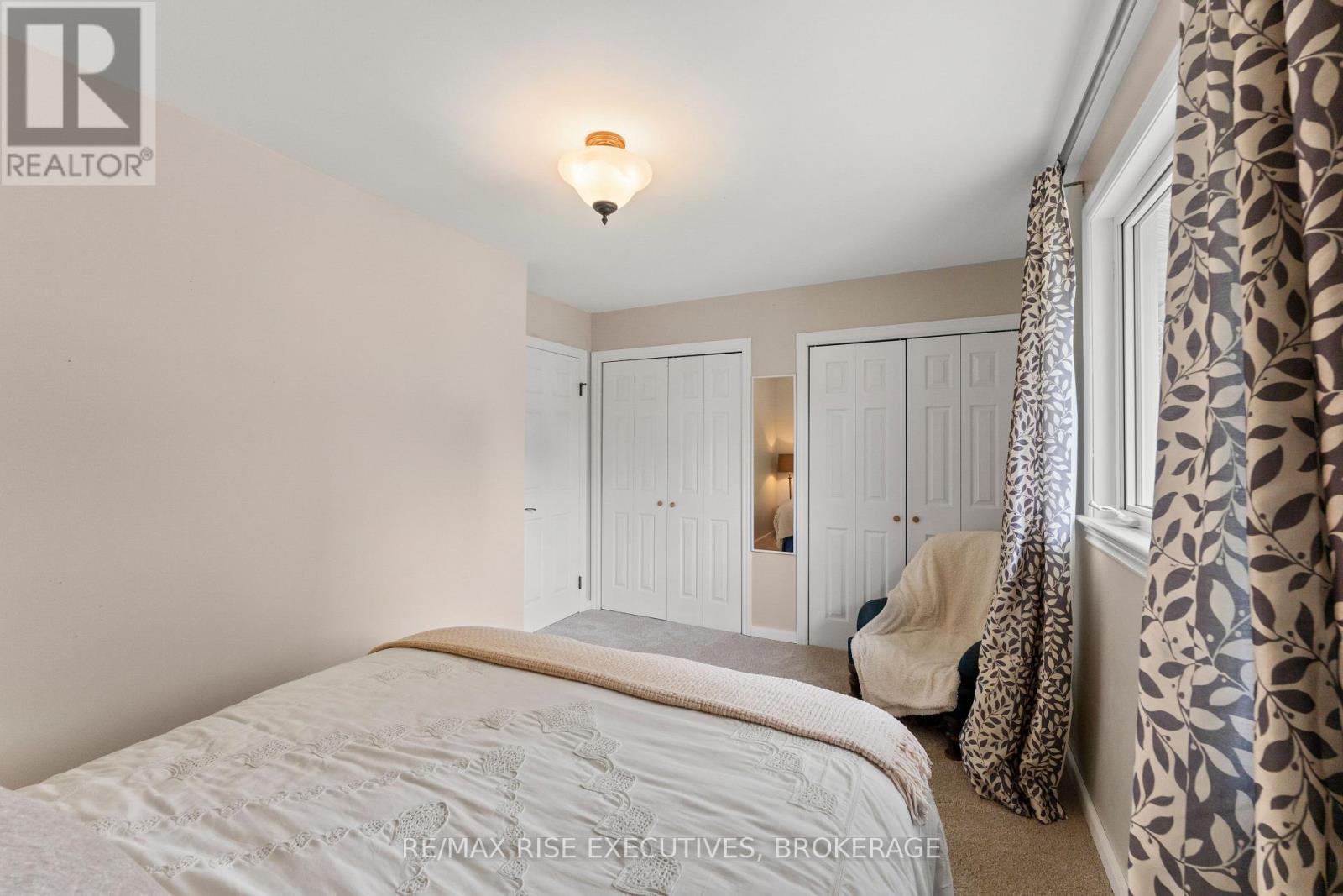 Photo 23 of 115 Fairway Hill Crescent, Kingston ON