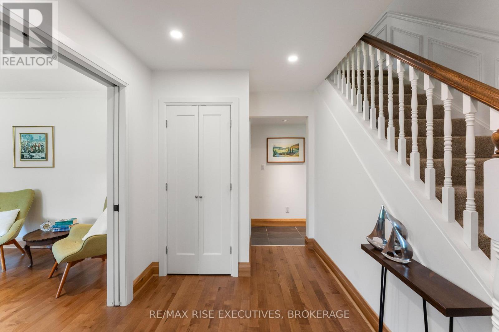 Photo 3 of 115 Fairway Hill Crescent, Kingston ON